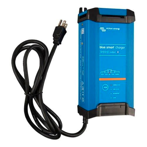 Charger Victron Energy Blue Smart IP22 12/15(1) 120V NEMA5-15 BPC121545102