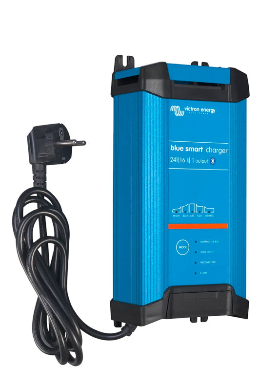 Charger Blue Smart IP22 24/16 (1) 230V AU / NZ BPC241647012